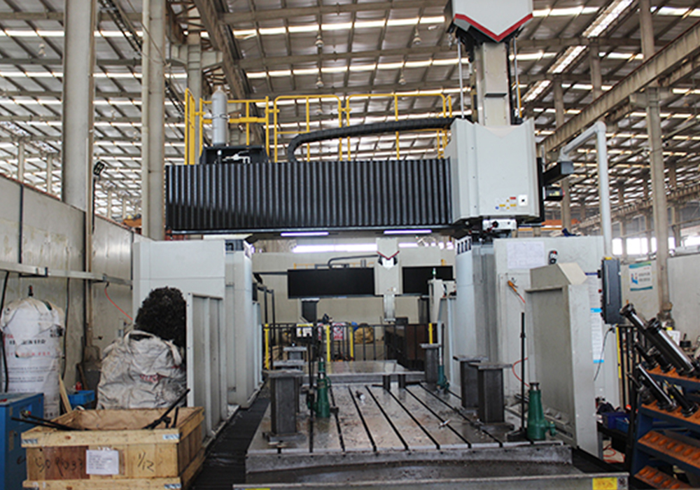 苏州某客户大型龙门加工生产
